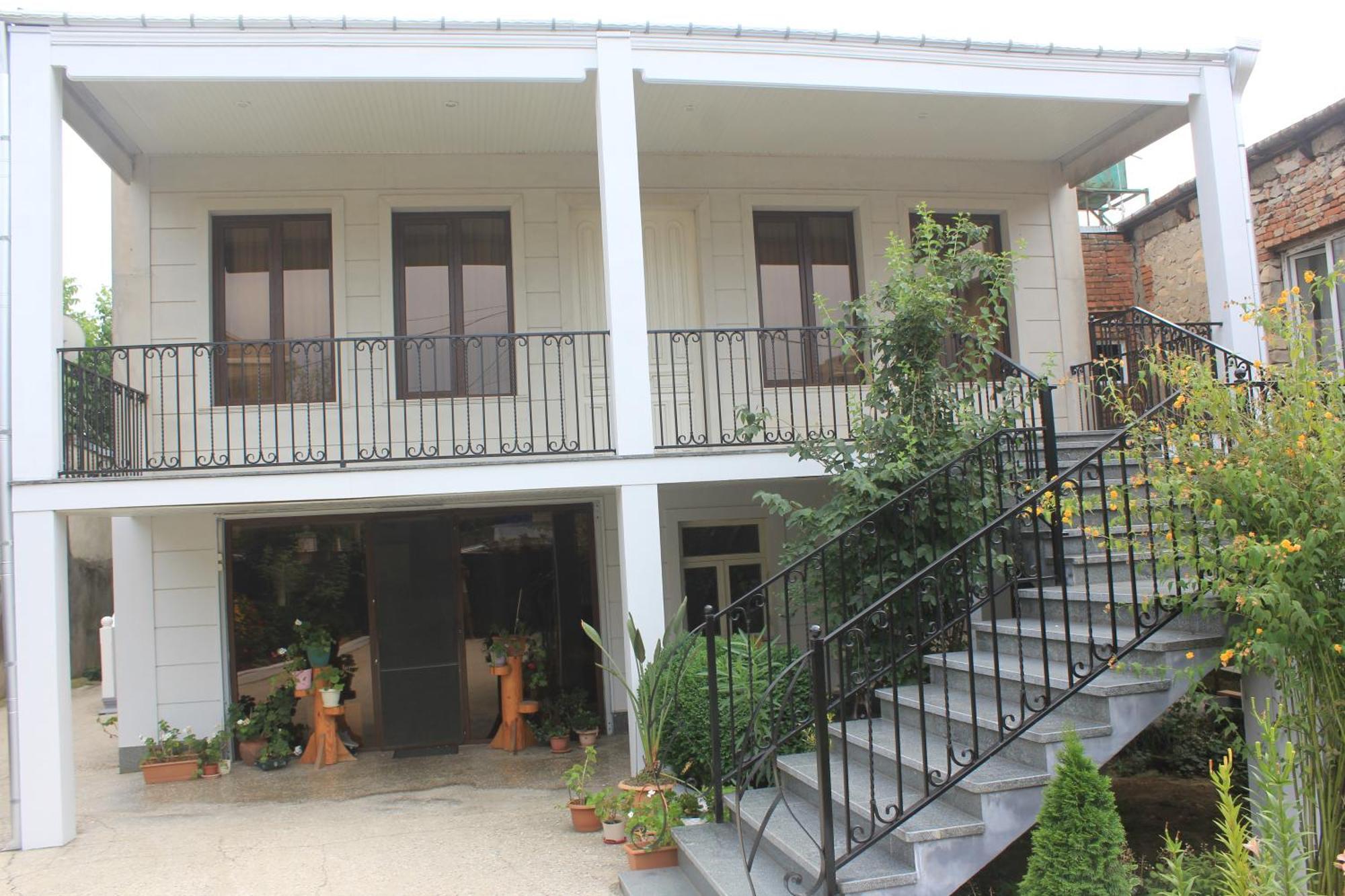 Old City Hotel Koetaisi Buitenkant foto
