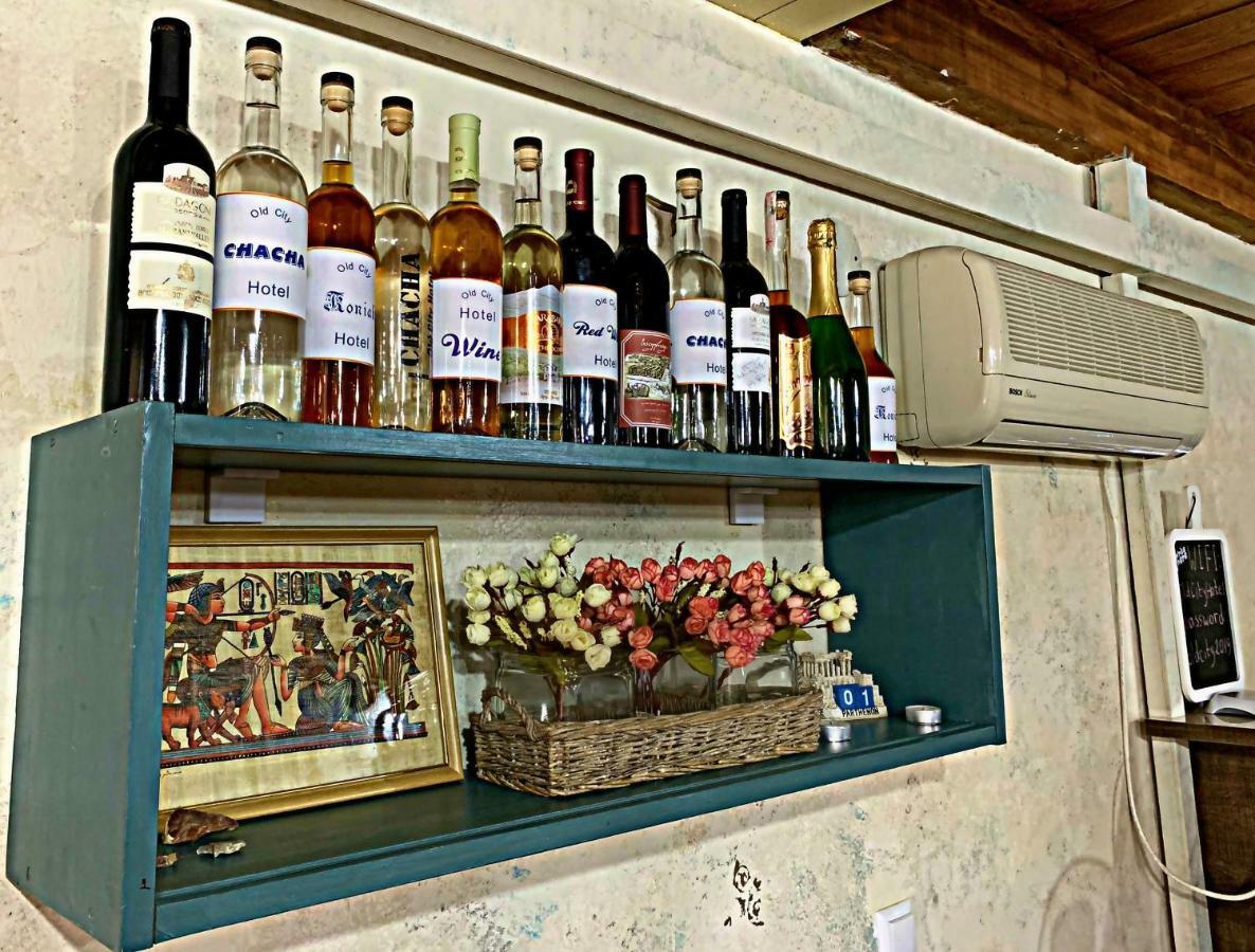 Old City Hotel Koetaisi Buitenkant foto